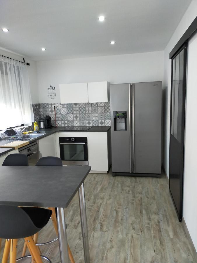 Logement Atypique อาร์ลส์ ภายนอก รูปภาพ