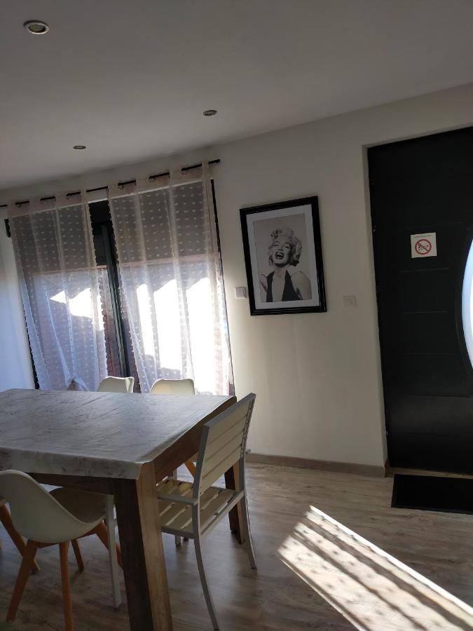 Logement Atypique อาร์ลส์ ภายนอก รูปภาพ